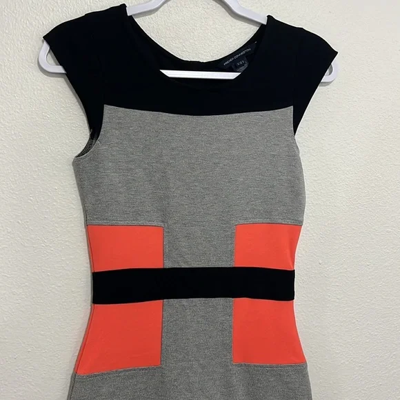French Connection gray, black, and pink body con dress size 6 - Picture 2 of 11
